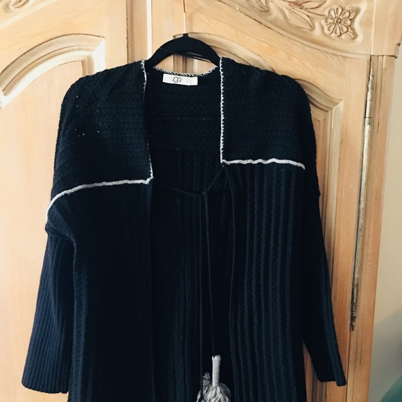 UGGsKnitted sweater